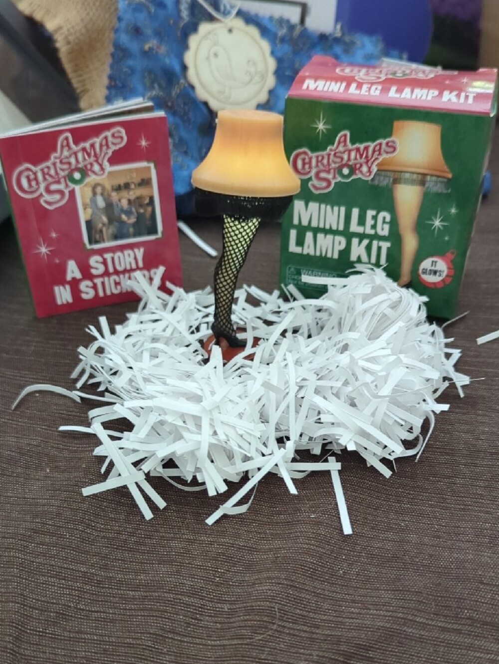 Brand New In Box A Christmas Story Mini Leg Lamp Kit Holiday Decor Gift Exchange